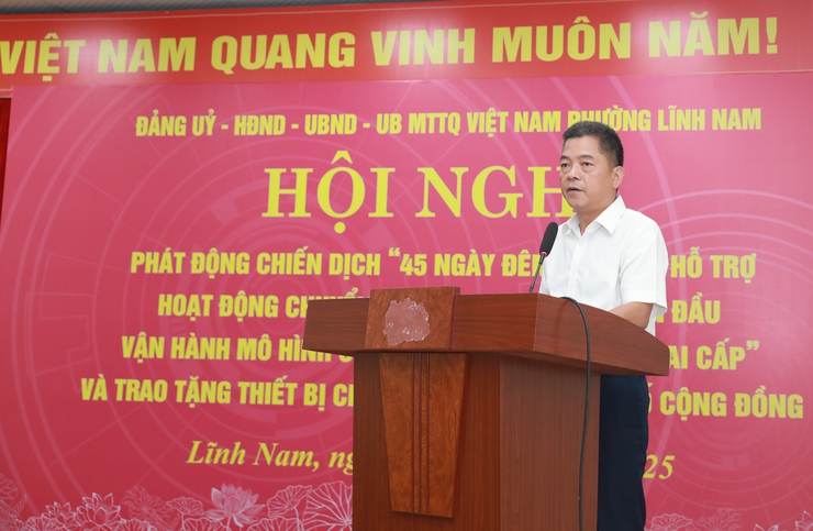 Phường Lĩnh Nam: Trao tặng 10 bộ máy tính hỗ trợ Tổ dân phố phục vụ chuyển đổi số- Ảnh 1.