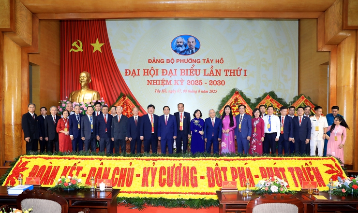 Thủ tướng Chính phủ Phạm Minh Chính dự Đại hội đại biểu lần thứ I Đảng bộ phường Tây Hồ- Ảnh 5.