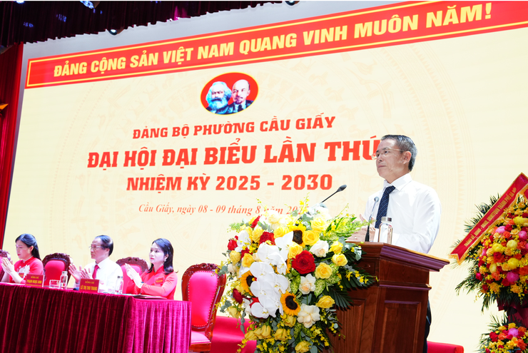 Phường Cầu Giấy phát huy vai trò tiên phong trong phát triển đô thị thông minh, xây dựng chính quyền điện tử- Ảnh 3.