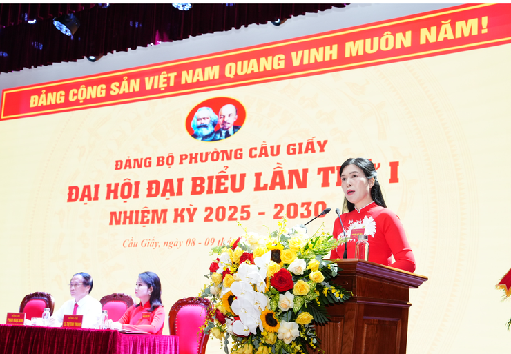 Phường Cầu Giấy phát huy vai trò tiên phong trong phát triển đô thị thông minh, xây dựng chính quyền điện tử- Ảnh 2.