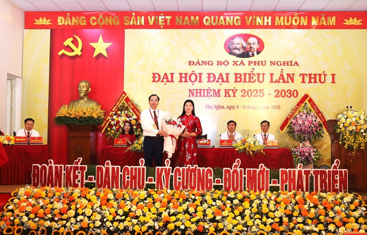Xã Phú Nghĩa: Nỗ lực trở thành trung tâm công nghiệp - dịch vụ - làng nghề xanh, thông minh- Ảnh 2.