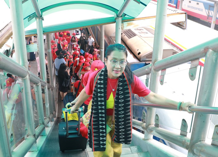Phó Chủ tịch UBND Thành phố Trương Việt Dũng đón Đoàn đại biểu Đà Nẵng dự Lễ kỷ niệm 80 năm Quốc khánh 2/9- Ảnh 4.