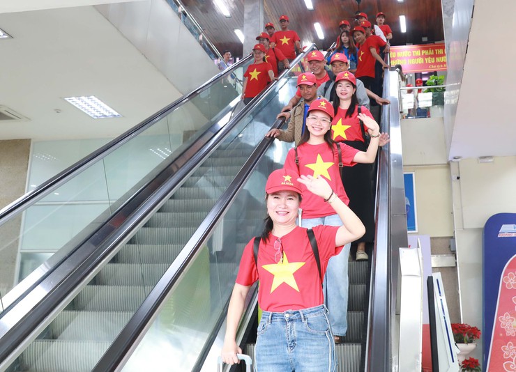 Phó Chủ tịch UBND Thành phố Trương Việt Dũng đón Đoàn đại biểu Đà Nẵng dự Lễ kỷ niệm 80 năm Quốc khánh 2/9- Ảnh 9.