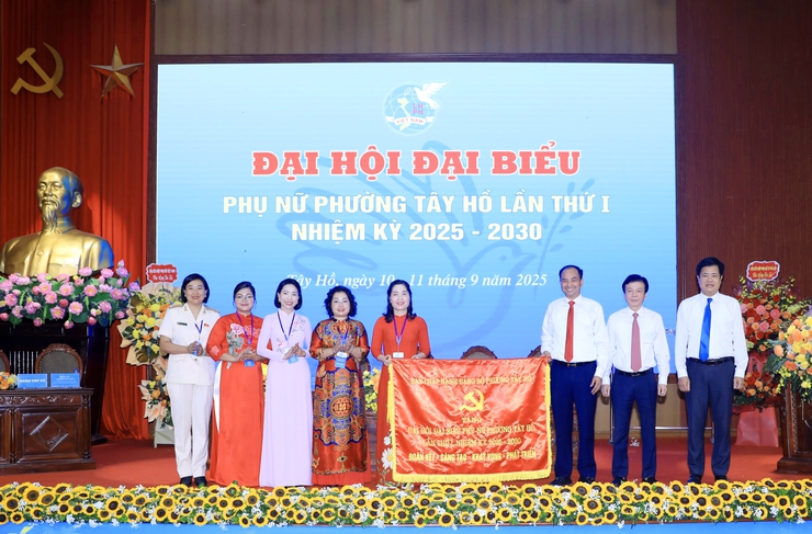 Đại hội Đại biểu Phụ nữ phường Tây Hồ lần thứ I thành công tốt đẹp- Ảnh 7.