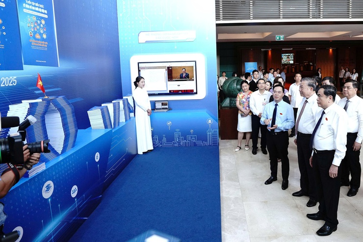 “Bình dân học vụ số” phải trở thành phong trào cách mạng, toàn dân, toàn diện, bao trùm, sâu rộng- Ảnh 2.