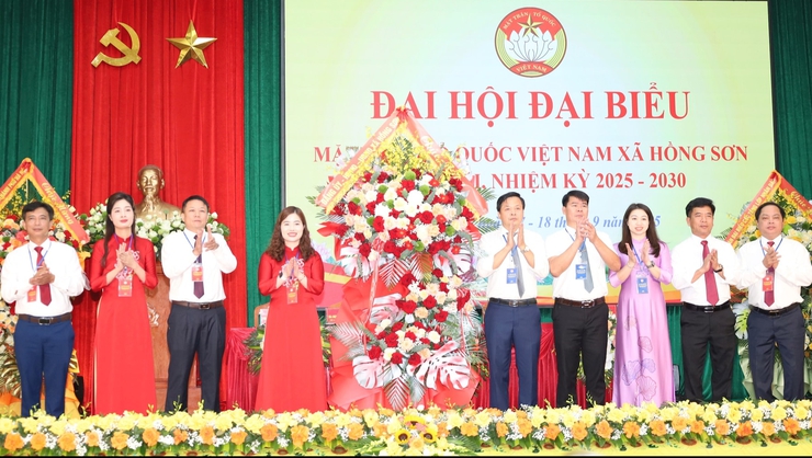 Khơi dậy sức mạnh toàn dân, MTTQ xã Hồng Sơn xác định ba khâu đột phá- Ảnh 2.