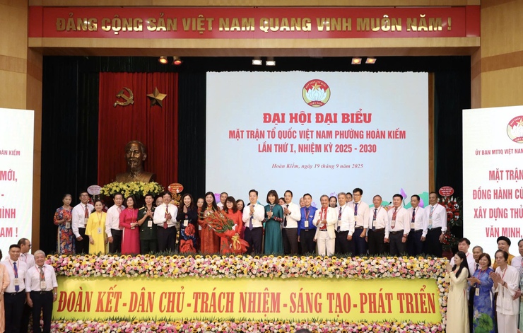 MTTQ phường Hoàn Kiếm cần triển khai tích cực nền tảng “Mặt trận số”, gắn với xây dựng công dân số, chính quyền số, xã hội số- Ảnh 5.