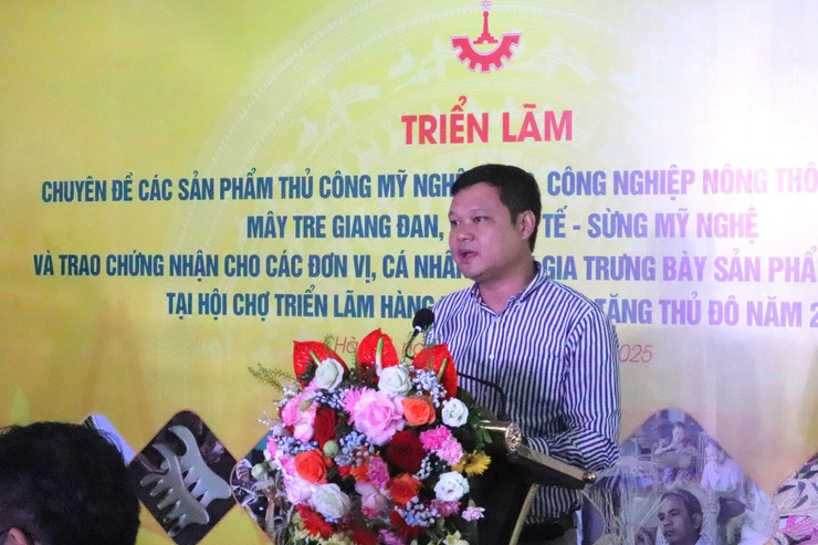 Khai mạc Triển lãm Chuyên đề các sản phẩm thủ công mỹ nghệ tiêu biểu- Ảnh 1.