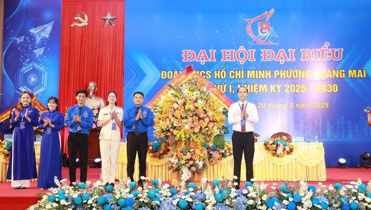 Tuổi trẻ Hoàng Mai khẳng định vai trò xung kích, sáng tạo trong xây dựng, phát triển phường- Ảnh 1.