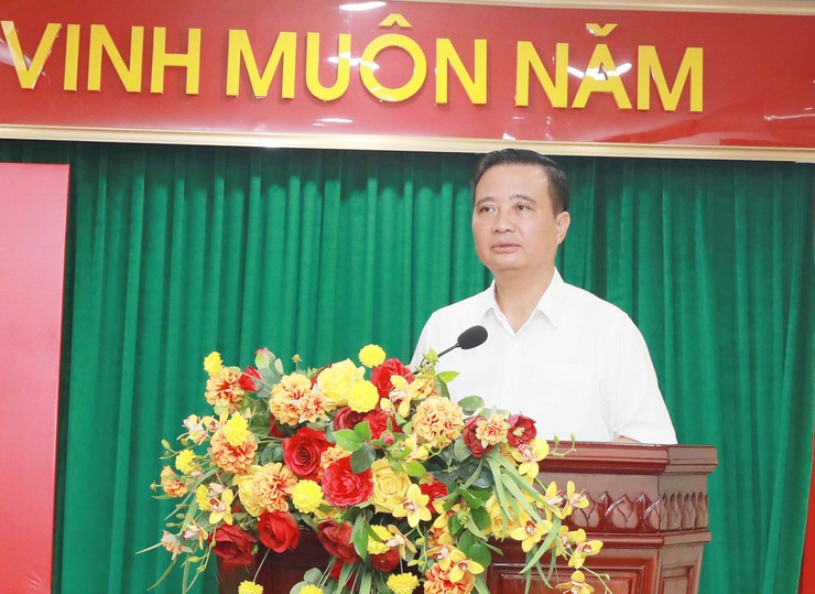 Phường Hoàng Mai: Triển khai nhiều giải pháp quyết liệt lĩnh vực đầu tư công, trật tự đô thị, vệ sinh môi trường- Ảnh 1.