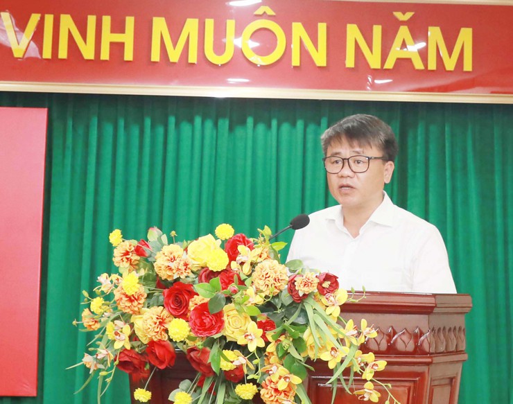 Phường Hoàng Mai: Triển khai nhiều giải pháp quyết liệt lĩnh vực đầu tư công, trật tự đô thị, vệ sinh môi trường- Ảnh 2.