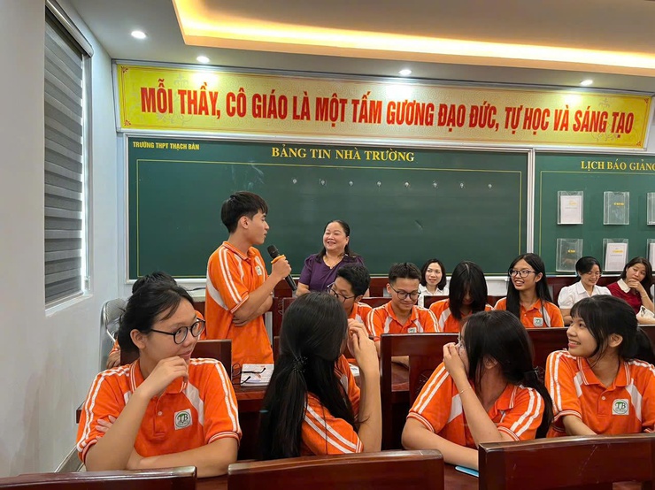 Phường Long Biên đẩy mạnh tuyên truyền chăm sóc sức khỏe sinh sản cho học sinh- Ảnh 2.