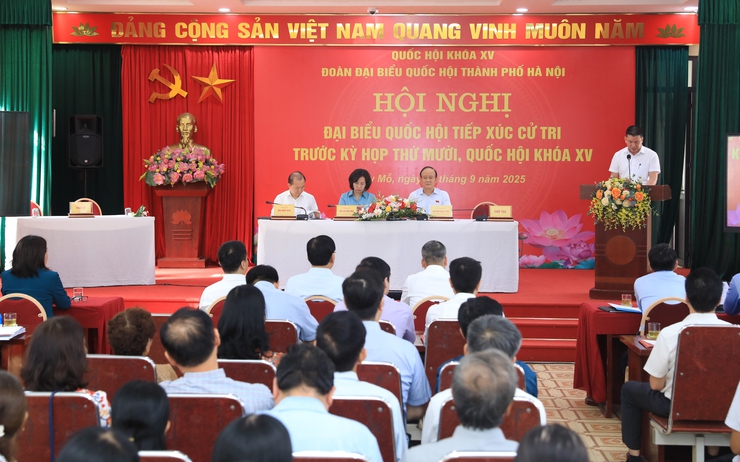 Chủ tịch HĐND Thành phố Nguyễn Ngọc Tuấn tiếp xúc cử tri trước kỳ họp thứ 10, Quốc hội khóa XV- Ảnh 1.