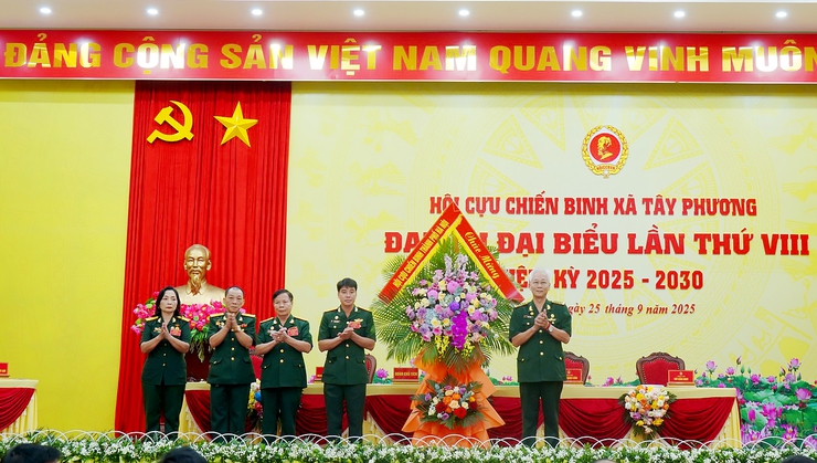 Đồng chí Đỗ Như Trường được chỉ định giữ chức Chủ tịch Hội Cựu chiến binh xã Tây Phương- Ảnh 1.
