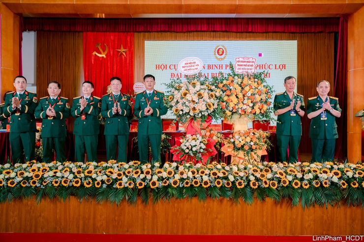 Phát huy phẩm chất “Bộ đội Cụ Hồ”, Hội Cựu chiến binh phường Phúc Lợi bước vào nhiệm kỳ mới- Ảnh 6.