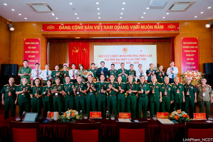 Phát huy phẩm chất “Bộ đội Cụ Hồ”, Hội Cựu chiến binh phường Phúc Lợi bước vào nhiệm kỳ mới- Ảnh 9.