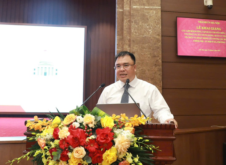 Tập huấn chuyên môn, nghiệp vụ công tác xây dựng Đảng, quản lý nhà nước, MTTQ và các đoàn thể cho 373 lãnh đạo xã, phường- Ảnh 5.