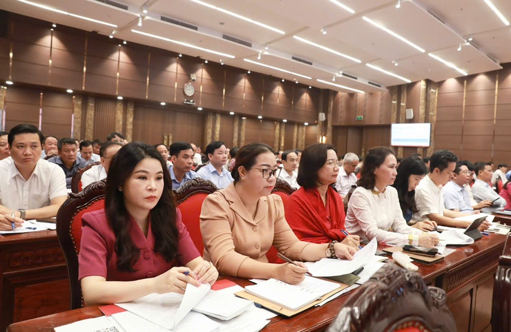 Tập huấn chuyên môn, nghiệp vụ công tác xây dựng Đảng, quản lý nhà nước, MTTQ và các đoàn thể cho 373 lãnh đạo xã, phường- Ảnh 8.