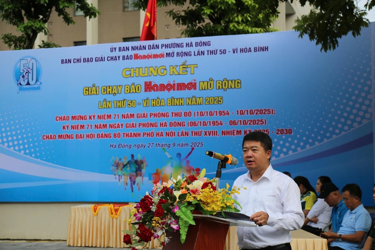 Sôi nổi Chung kết giải chạy Báo Hànộimới mở rộng lần thứ 50 tại phường Hà Đông- Ảnh 2.