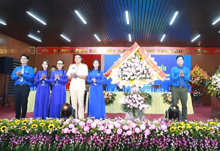 Đoàn Thanh niên phường Định Công: Khẳng định vai trò xung kích trong xây dựng và phát triển quê hương- Ảnh 2.