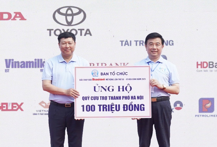 Hơn 3.000 vận động viên thi Chung kết Giải chạy Báo Hànộimới 2025- Ảnh 10.