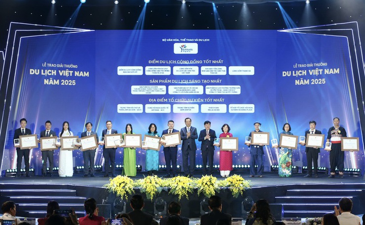 Hà Nội dẫn đầu với nhiều hạng mục quan trọng tại Giải thưởng Du lịch Việt Nam 2025- Ảnh 5.