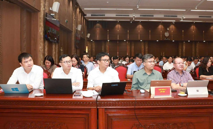 Nêu cao tinh thần chủ động, dám nghĩ, dám làm từ đội ngũ cán bộ cơ sở- Ảnh 6.