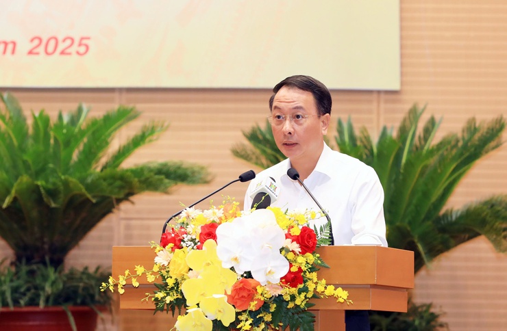 Hà Nội ủy quyền giải quyết thủ tục hành chính cho công chức thuộc UBND cấp xã- Ảnh 1.