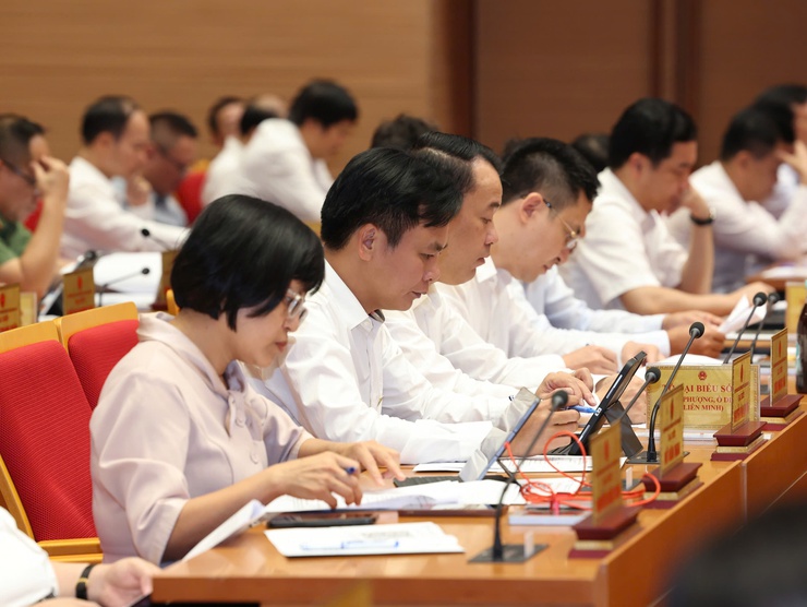 Phân cấp nguồn thu, nhiệm vụ chi: Giảm đầu mối, tầng nấc, giải quyết kịp thời, phục vụ tốt hơn người dân, tổ chức- Ảnh 3.