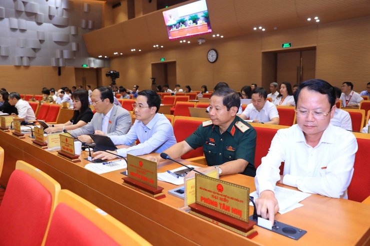Thông qua Nghị quyết về số lượng Tổ bảo vệ an ninh trật tự cơ sở, Đội dân phòng và mức chi hỗ trợ công tác phòng cháy chữa cháy- Ảnh 3.
