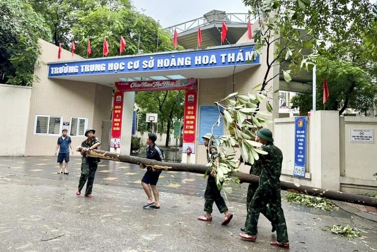 Hà Nội: Chủ động phương án bảo đảm an toàn cho học sinh, giáo viên khi mưa bão- Ảnh 1.
