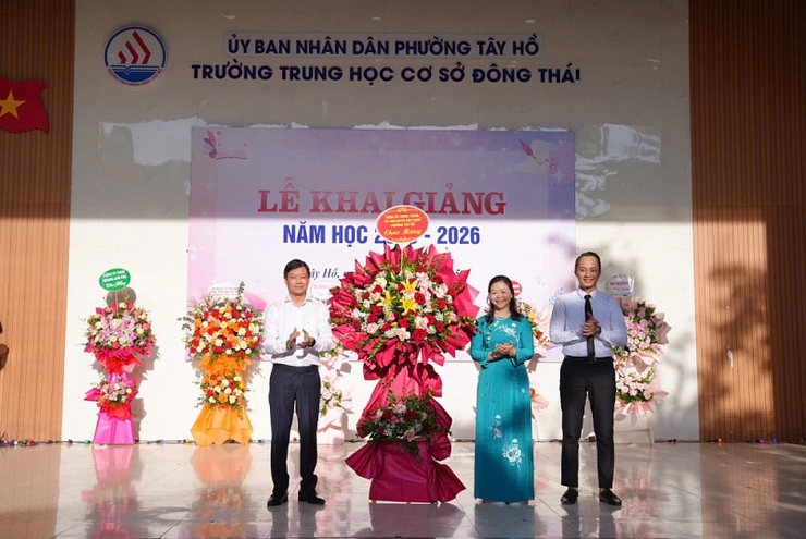 Học sinh phường Tây Hồ rộn ràng ngày tựu trường- Ảnh 6.