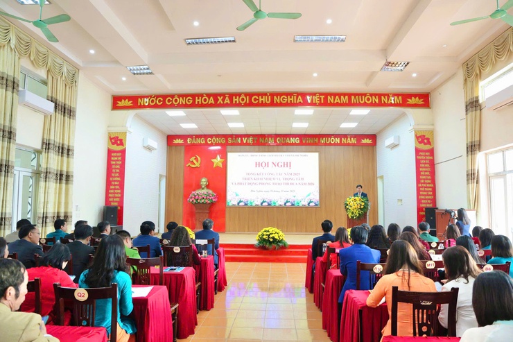 Phú Nghĩa nâng cao chất lượng đội ngũ cán bộ, công chức qua công tác đánh giá, xếp loại hằng năm- Ảnh 1.