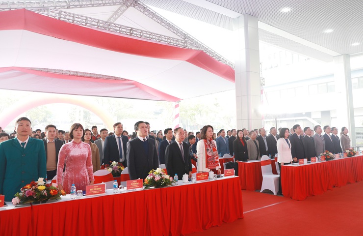 Gắn biển Công trình chào mừng Đại hội đại biểu toàn quốc lần thứ XIV của Đảng đối với Trường THPT Đỗ Mười- Ảnh 1.