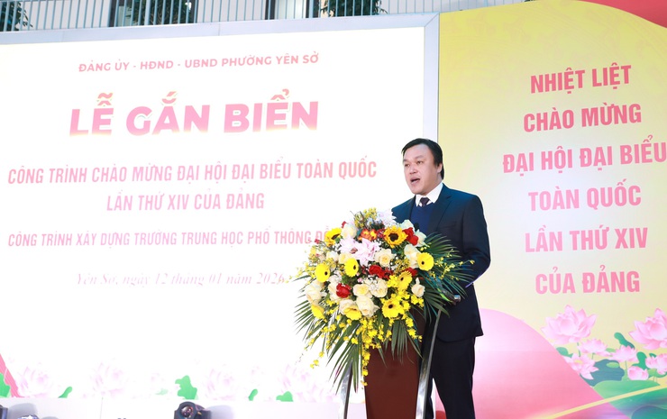 Gắn biển Công trình chào mừng Đại hội đại biểu toàn quốc lần thứ XIV của Đảng đối với Trường THPT Đỗ Mười- Ảnh 2.