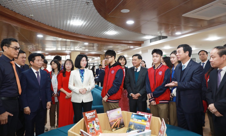 Gắn biển Công trình chào mừng Đại hội đại biểu toàn quốc lần thứ XIV của Đảng đối với Trường THPT Đỗ Mười- Ảnh 8.