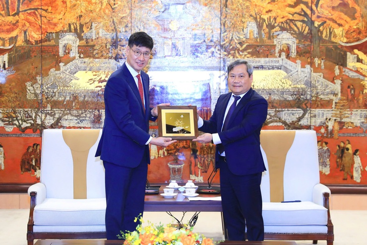 Hà Nội tạo điều kiện cho Tập đoàn Samsung Việt Nam mở rộng hoạt động hợp tác- Ảnh 2.