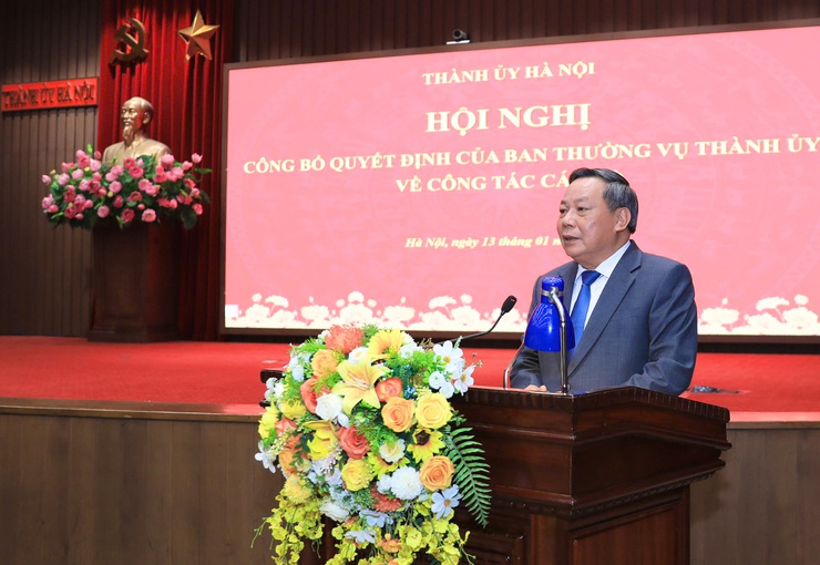 Thành ủy Hà Nội trao các quyết định công tác cán bộ- Ảnh 3.