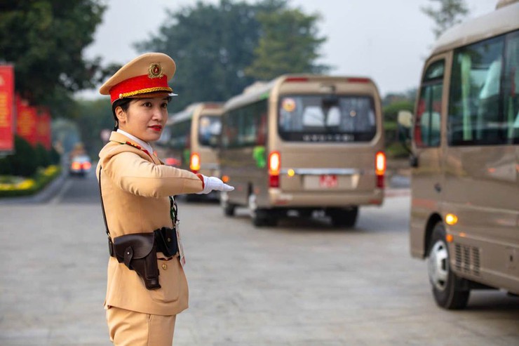 Hanoi conducts drill on motorcade escort for 14th National Party Congress- Ảnh 2.