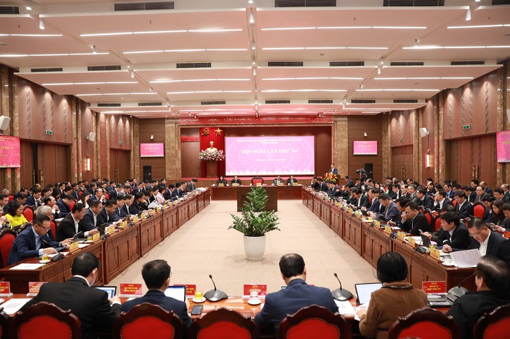 Hanoi reviews Resolution 15 for next development phase- Ảnh 1.