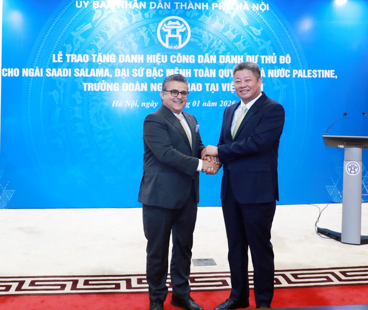 Trao tặng danh hiệu Công dân danh dự Thủ đô Hà Nội cho Đại sứ Nhà nước Palestine tại Việt Nam- Ảnh 1.