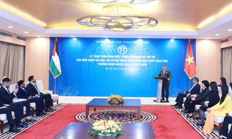 Trao tặng danh hiệu Công dân danh dự Thủ đô Hà Nội cho Đại sứ Nhà nước Palestine tại Việt Nam- Ảnh 4.