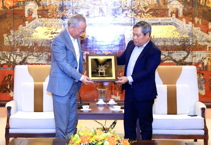 Hanoi strengthens cooperation to develop urban infrastructure sustainably and efficiently- Ảnh 2.