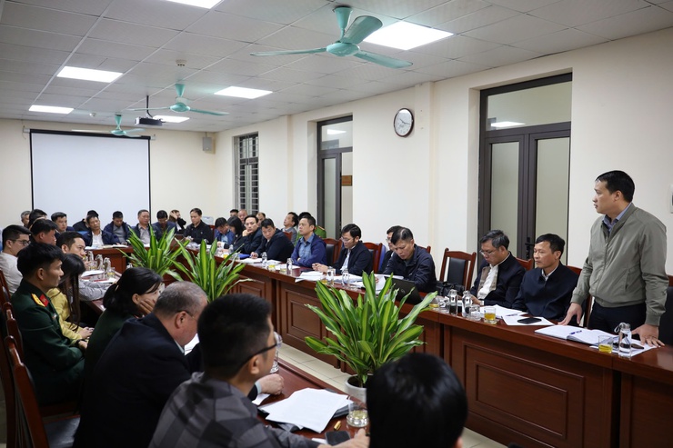 Phường Lĩnh Nam: Chốt thời điểm chấm dứt hoạt động các trạm trộn bê tông trái phép khu vực bãi sông Hồng- Ảnh 2.