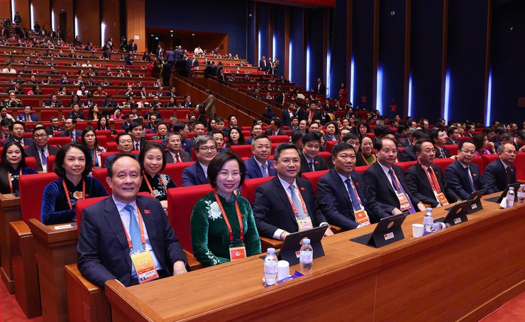 Hanoi Party Committee affirms four commitments, pioneers modern leadership model- Ảnh 1.