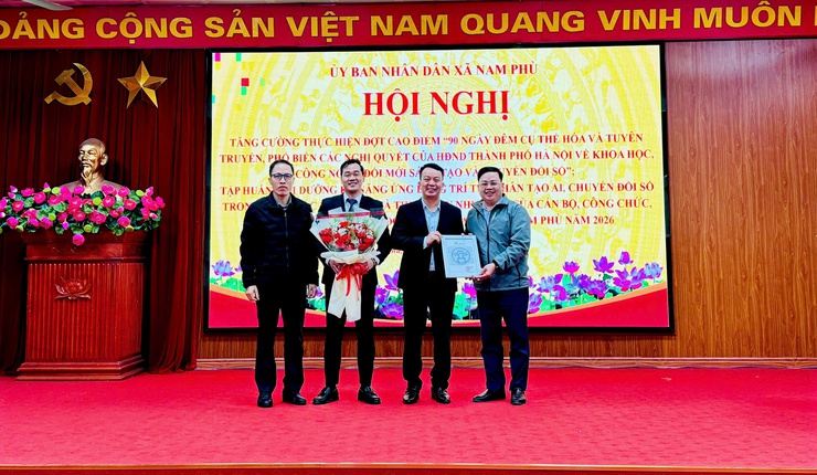 Nam Phù quyết liệt "kích hoạt" chuyển đổi số từ cơ sở,
đưa nghị quyết vào cuộc sống- Ảnh 2.