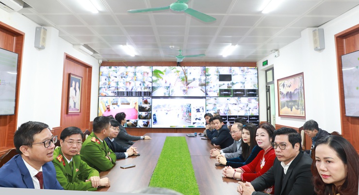 Xã Đại Thanh khai trương Trung tâm Điều hành Thông minh: Đưa "Bộ não số" vào giải quyết các điểm nghẽn- Ảnh 4.