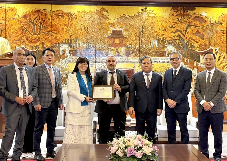 Chủ tịch UBND Thành phố Vũ Đại Thắng làm việc với Đoàn Hội đồng doanh nhân Ả Rập- Ảnh 3.