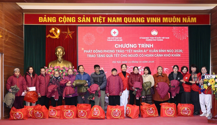 Hanoi launches humanitarian Tet movement spreading compassion for lunar new year 2026- Ảnh 1.