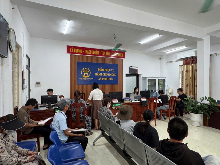 Cán bộ, công chức xã Phúc Sơn đẩy mạnh sử dụng chữ ký số trong hoạt động công vụ- Ảnh 2.